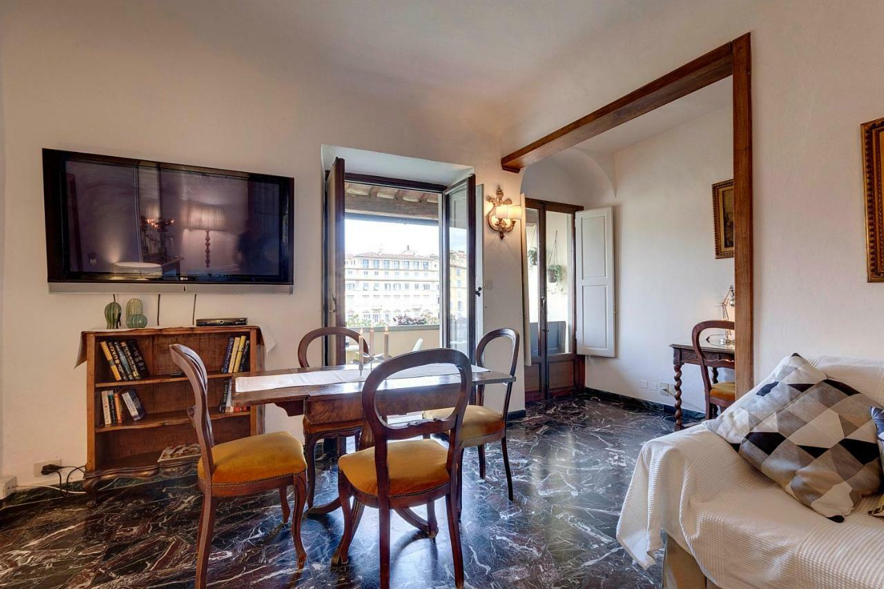 Historical Apartment Spectacular Arno View With Balcony From 12 Th Century. Florencia Exterior foto