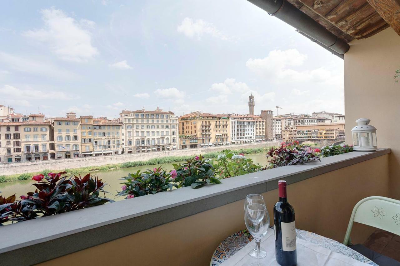 Historical Apartment Spectacular Arno View With Balcony From 12 Th Century. Florencia Exterior foto